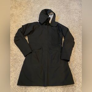 Patagonia Down Parka Size Medium Black